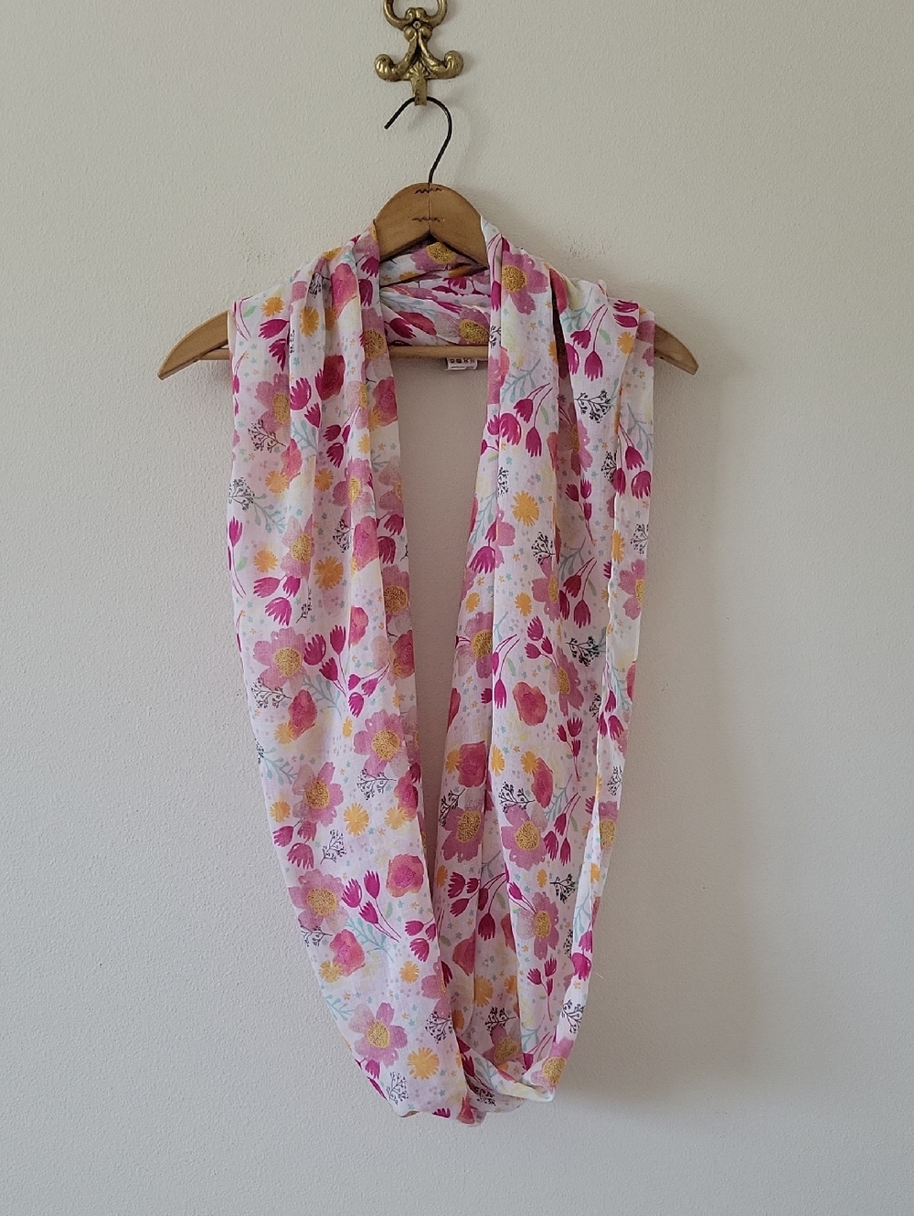 Hallmark Pink Floral‎ Infinity Scarf